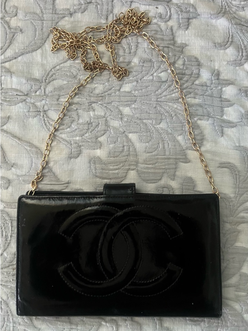 💯 Authentic Vintage Chanel Black bold oversized logo CC Wallet/Clutch